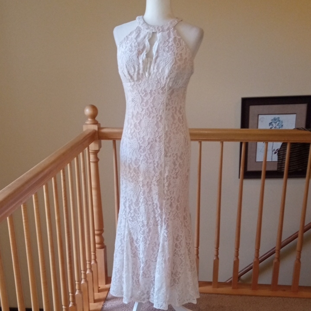 NW Nightway Mermaid Style Sparkly Elegant Cream Lace Halter Wedding Dress